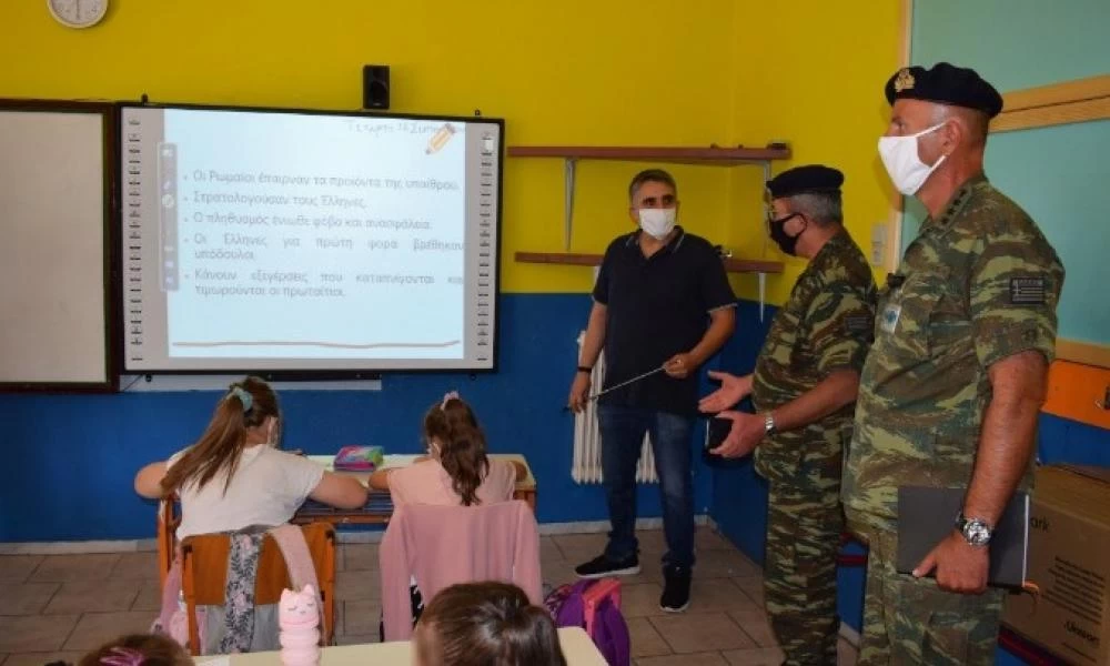 Μάθημα στα ουκρανικά σχολεία: “Προστασία της πατρίδος”-Σκεφτείτε να γινόταν εδώ!